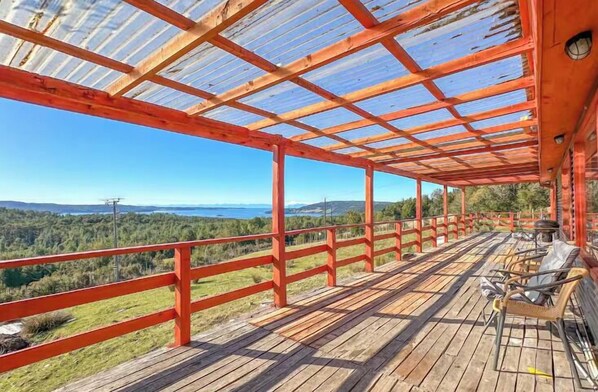 Terrace/patio - Yatehue Lodge (Quellón)
