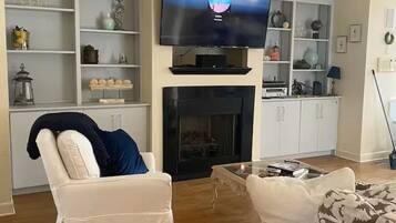 智能电视、乒乓球