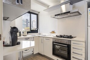 Fridge, microwave, oven, stovetop