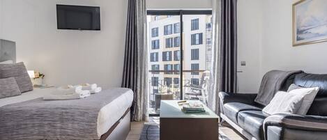 1 غرفة نوم ومكواة/لوح كي وواي فاي مجانًا وملاءات أسرّة