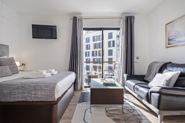 1 Schlafzimmer, BĂŒgeleisen/BĂŒgelbrett, kostenloses WLAN, BettwĂ€sche