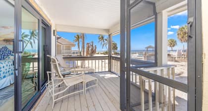 Perfect Beachfront Retreat Captiva Island - Sleeps 8
