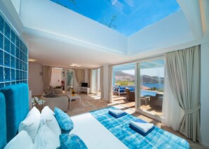 Deluxe Suite, Sea View | Free minibar items, in-room safe, desk, free WiFi - Asfiya Sea View Hotel (Kas)