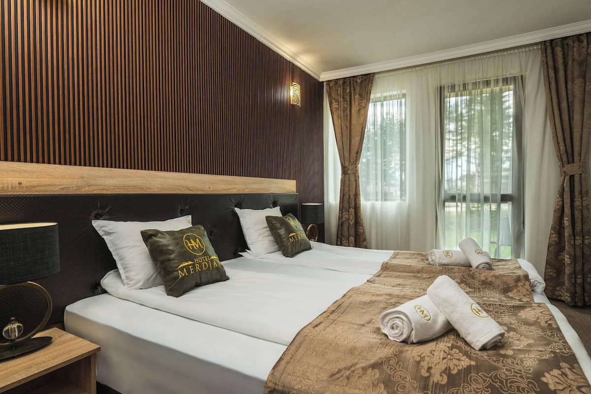 Comfort Double Room, Balcony, Partial Lake View