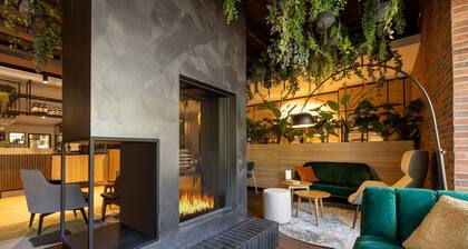 Chalet With a Dishwasher, in a Car-free Park