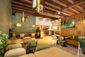Chalet | Dining