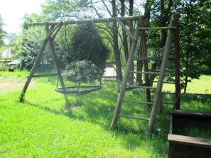 Children’s area - Reiterhof Finkenmühle apartment Romano with balcony (Weißenstadt)