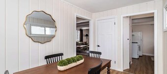 Modern 3BR Getaway-Stylish, Ames