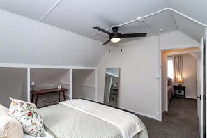 3 chambres, fer et planche à repasser, Wi-Fi, draps fournis