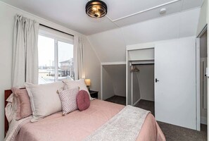 3 dormitorios, tabla de planchar con plancha, wifi y ropa de cama