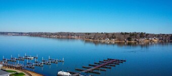 Lakewood Cottage – 2 BR + Loft