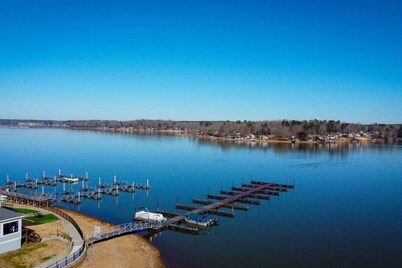 Lakewood Cottage – 2 BR + Loft