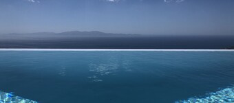 티노스 카르디아니의 하우스 G Y