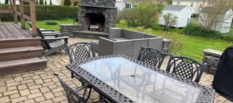 Great Cape House with Outdoor Living near the Beaches
