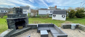 Great Cape House with Outdoor Living near the Beaches