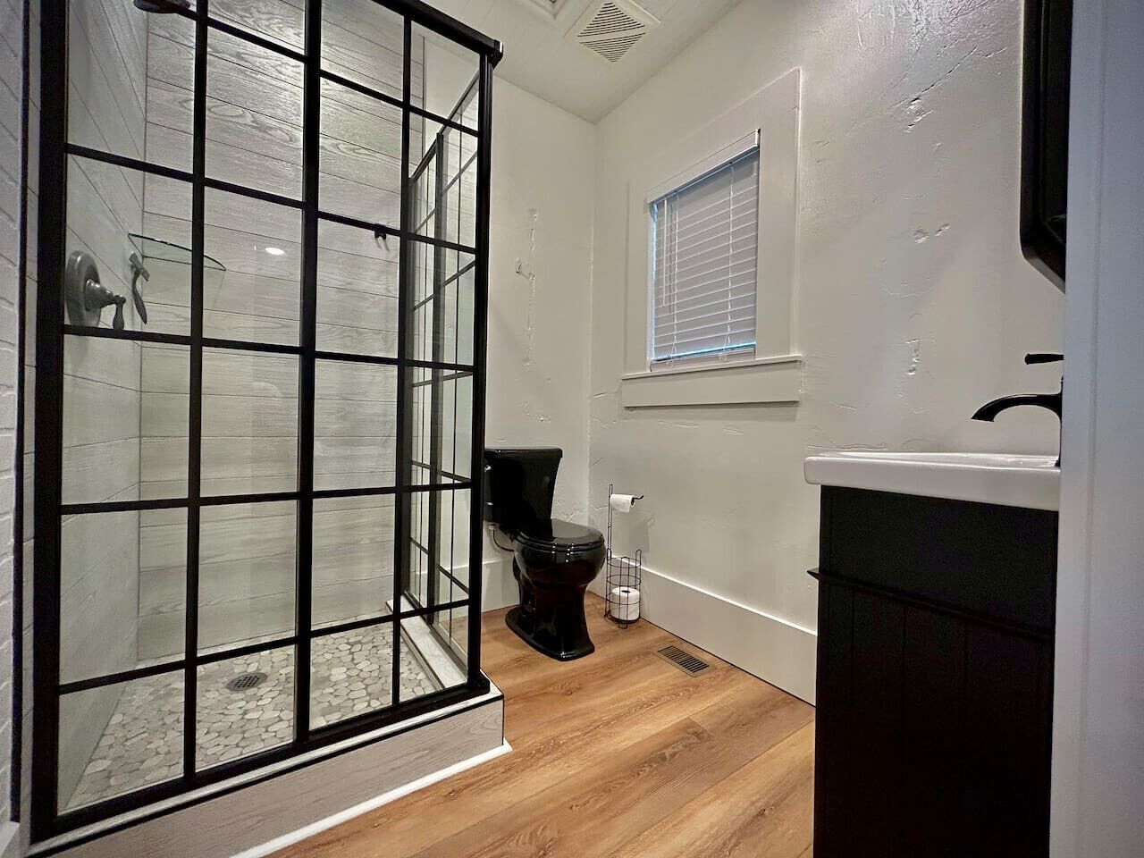 Shower, towels, soap, toilet paper