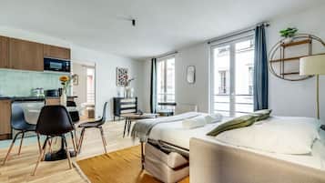 1 quarto, escrivaninha, Wi-Fi de cortesia, roupa de cama