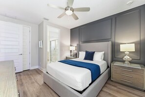 7 habitaciones, tabla de planchar con plancha, cuna de viaje y wifi 