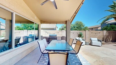 Come Vacation in your own Private Pool & Spa!!!