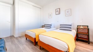 2 chambres, fer et planche Ă repasser, accĂšs au Wi-Fi (inclus)