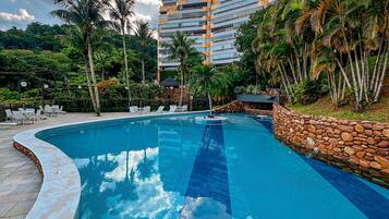 Basic Apartment | Pool
