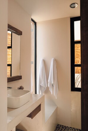 Hair dryer, towels, soap, toilet paper - Studio Ensueño (El Pescadero)