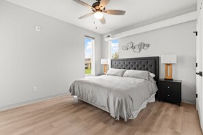 2 chambres, fer et planche à repasser, Wi-Fi gratuit, draps fournis