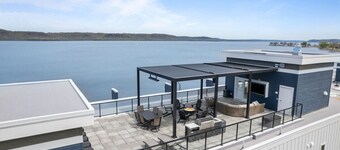 Condo with stunning views of Lake Pepin Unit 103