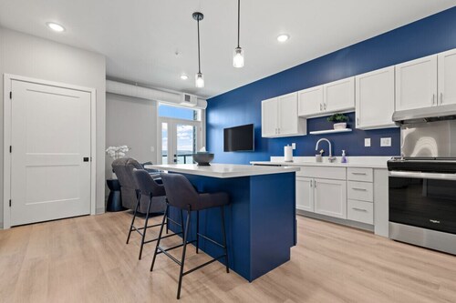 Condo with stunning views of Lake Pepin - Assigned Garage - Unit 105