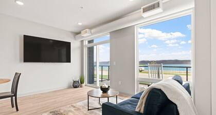 Condo with stunning views of Lake Pepin - Attached Garage Unit 106