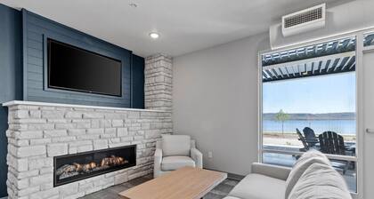 Condo with stunning views of Lake Pepin - Assigned Garage - Unit 207