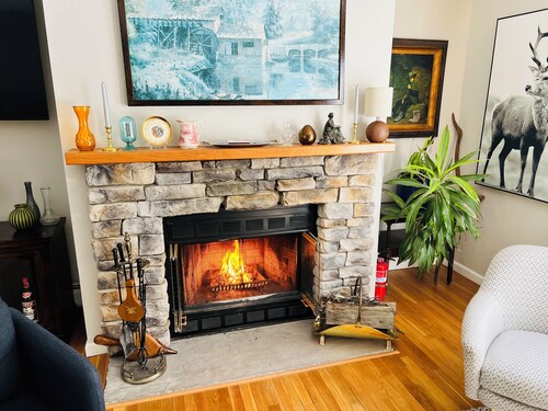 Stylish, clean and comfortable 4-bedroom country home located in Accord