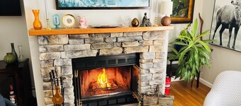 Stylish, clean and comfortable 4-bedroom country home located in Accord