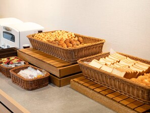 Petit déjeuner buffet compris tous les jours
