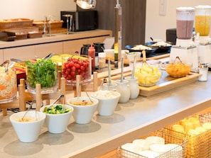 Free daily buffet breakfast - Comfort Hotel Kii Tanabe (Tanabe)