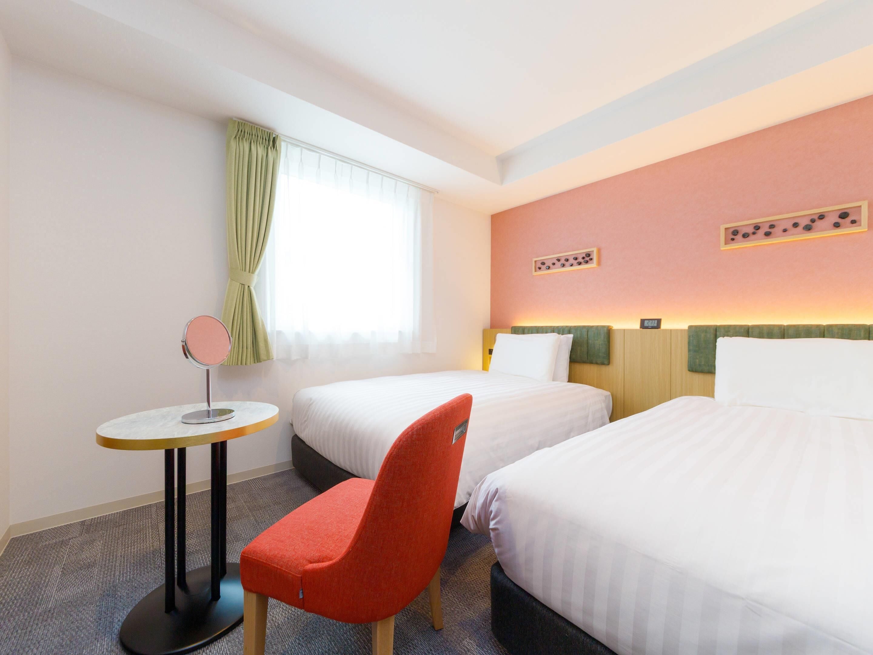 Standard Room, 2 Twin Beds, Non Smoking | Free WiFi, bed sheets