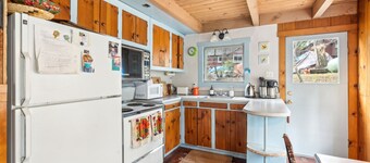 NEW! Cozy Mountain Retreat – Relax & Explore