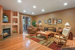 TV, fireplace, offices