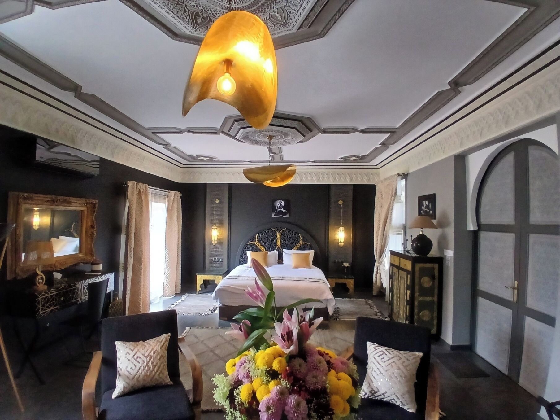 Dobbeltrom – signature | Sengetøy av topp kvalitet, senger med overmadrass og safe på rommet