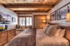 3 室のベッドルーム、アイロン / アイロン台、WiFi、ベッドシーツ