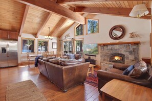 TV, fireplace, DVD player, offices