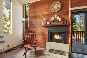 Interior - Regency Retreat – Studio for 2! (Tahoe Vista)