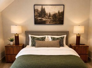 4 bedrooms, iron/ironing board, WiFi, bed sheets