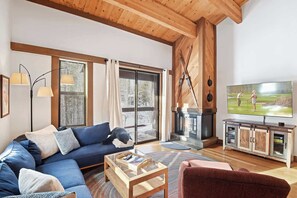 TV, fireplace, DVD player - Silver Strike Getaway | Near Skiing, Biking & Beach (Truckee)