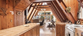 Beautiful Mountain Getaway