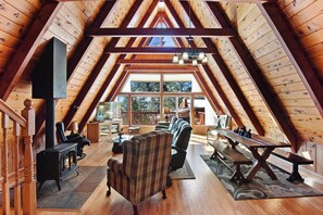 TV, fireplace, DVD player