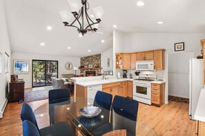 Interior - Tranquil Tumbleweed | Close to Skiing & More! (Incline Village)