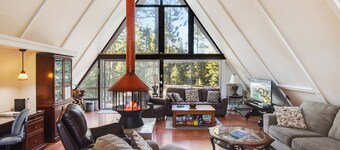 Woodside Hideout | Hop Away from Activities