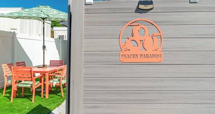 Peachy Paradise Tiny home getaway near Raymond James & Downtown Tampa
