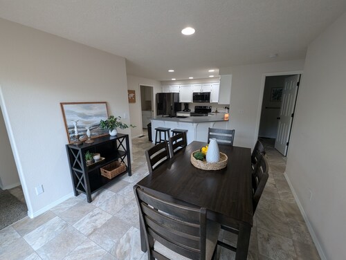 Cozy North Keizer Retreat